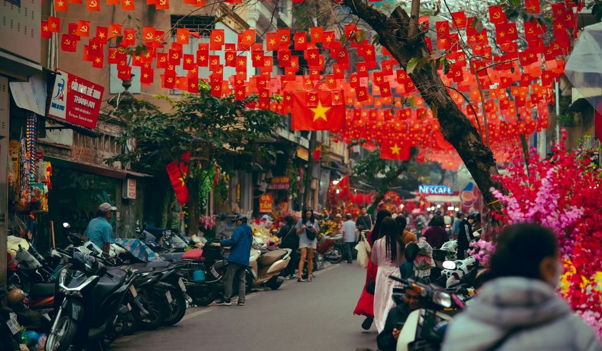 Du lịch Tết bùng nổ: Đi đâu cũng đông, phòng đẹp cần đặt sớm